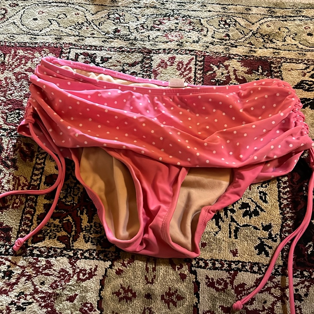 Pink polka-dot bikini bottoms